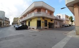 VENDITA LOCALE COMMERCIALE VIA DANTE VILLA CASTELLI