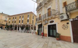 VENDITA LOCALE COMMERCIALE PIAZZA REGINA MARGHERITA GROTTAGLIE