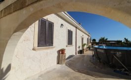 VENDITA VILLA C.DA TARENTINI MANDURIA