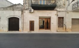 AFFITTO LOCALE COMMERCIALE VIA MARGHERITA DI SAVOIA VILLA CASTELLI