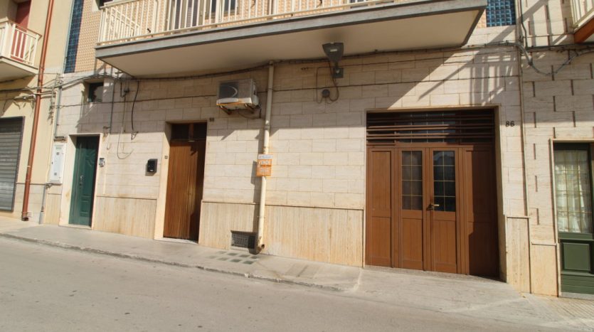 VENDITA APPARTAMENTO INDIPENDENTE VIALE MATTEOTTI VILLA CASTELLI